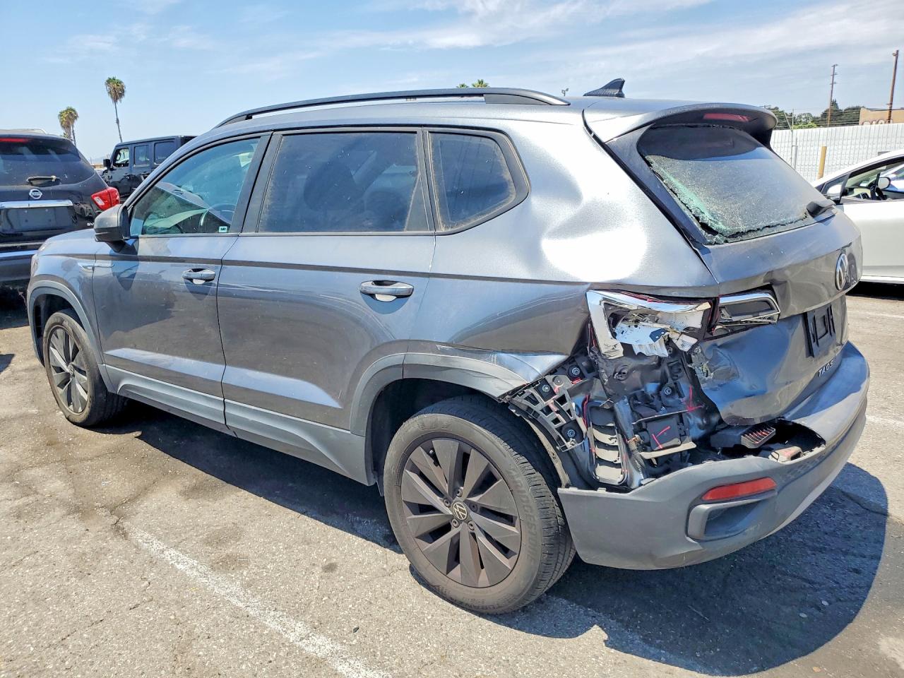 2022 VOLKSWAGEN TAOS S — снимка 2