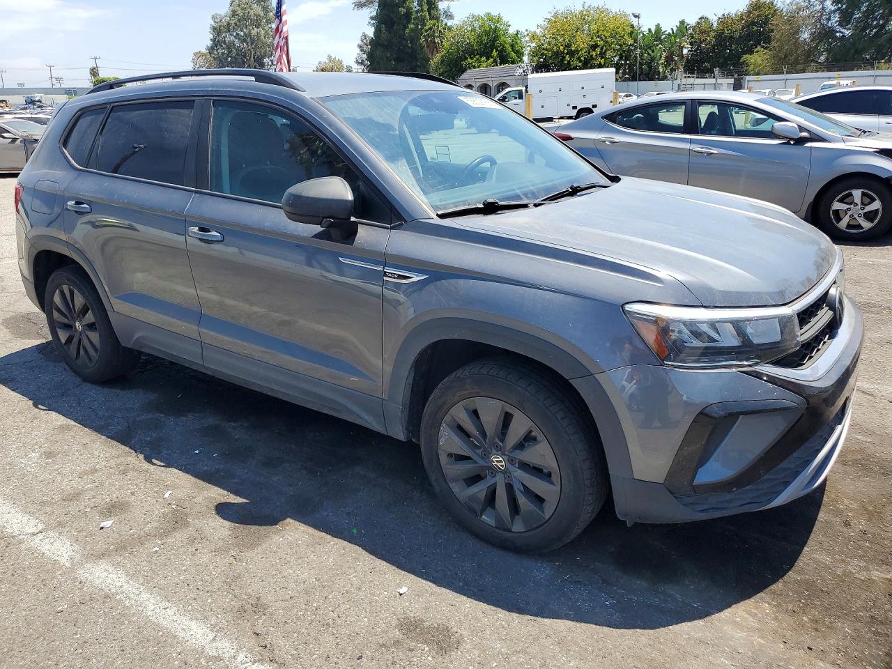 2022 VOLKSWAGEN TAOS S — снимка 4
