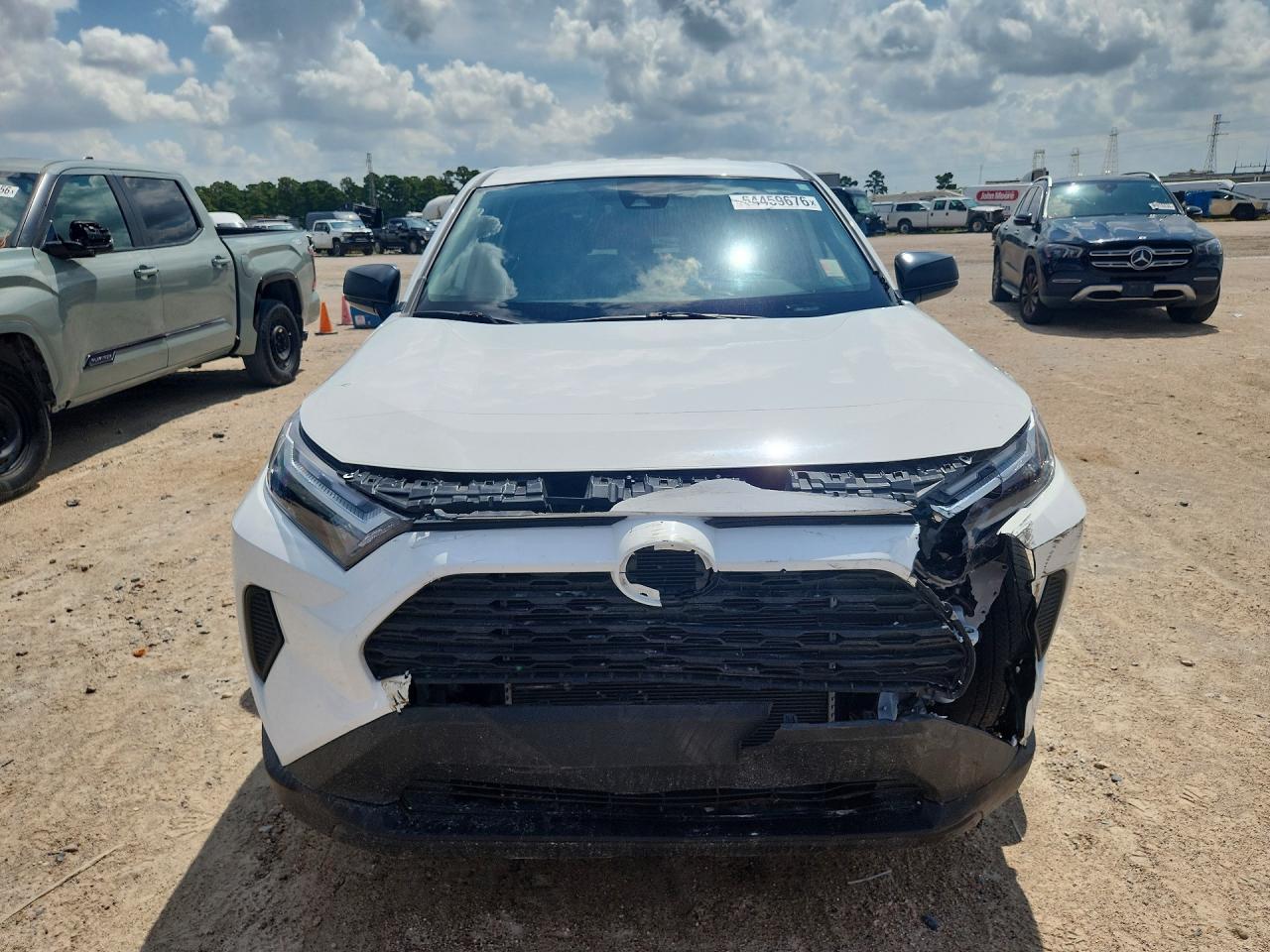 2025 TOYOTA RAV4 LE — снимка 5
