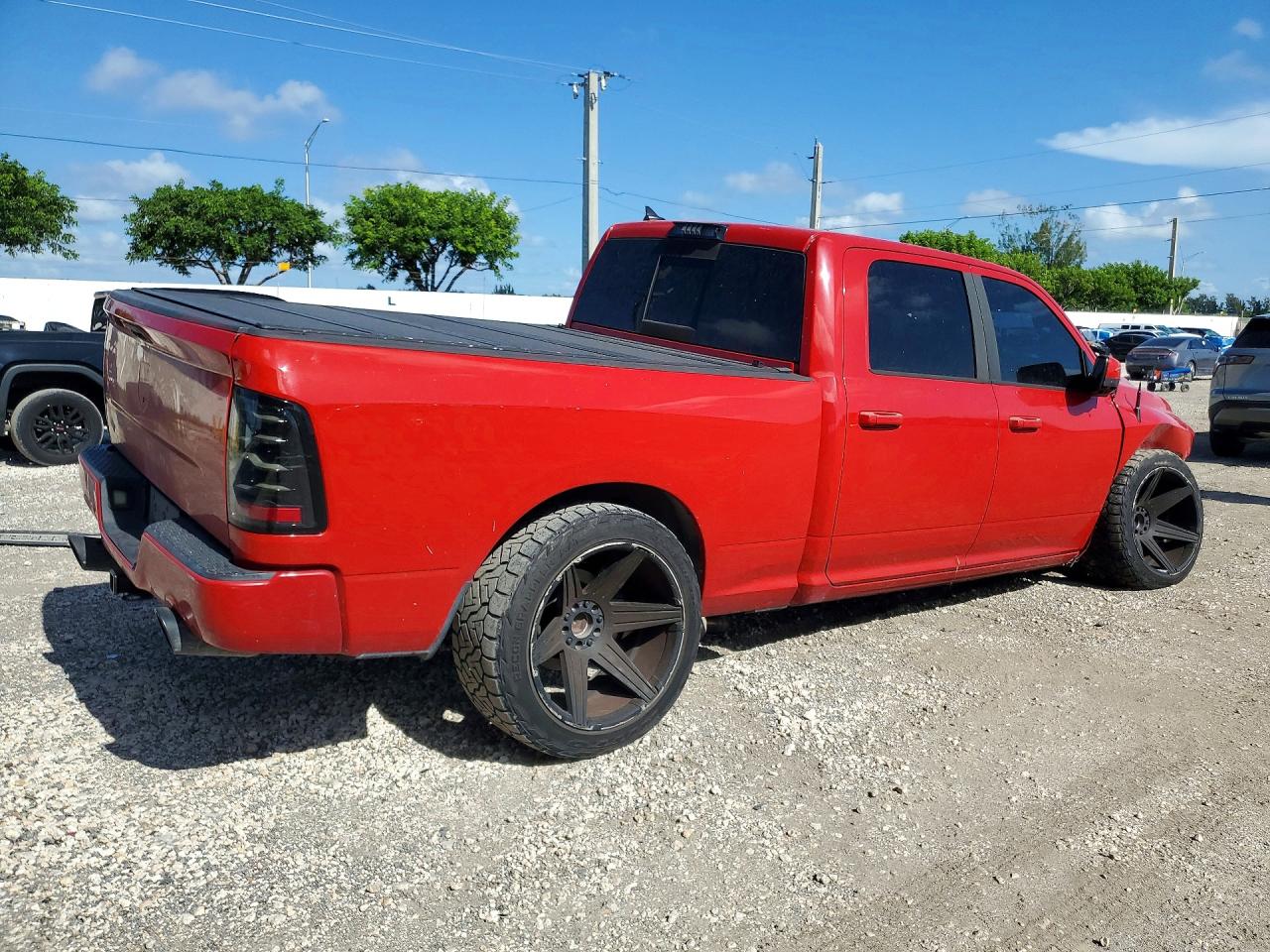 2015 RAM 1500 SPORT — снимка 3