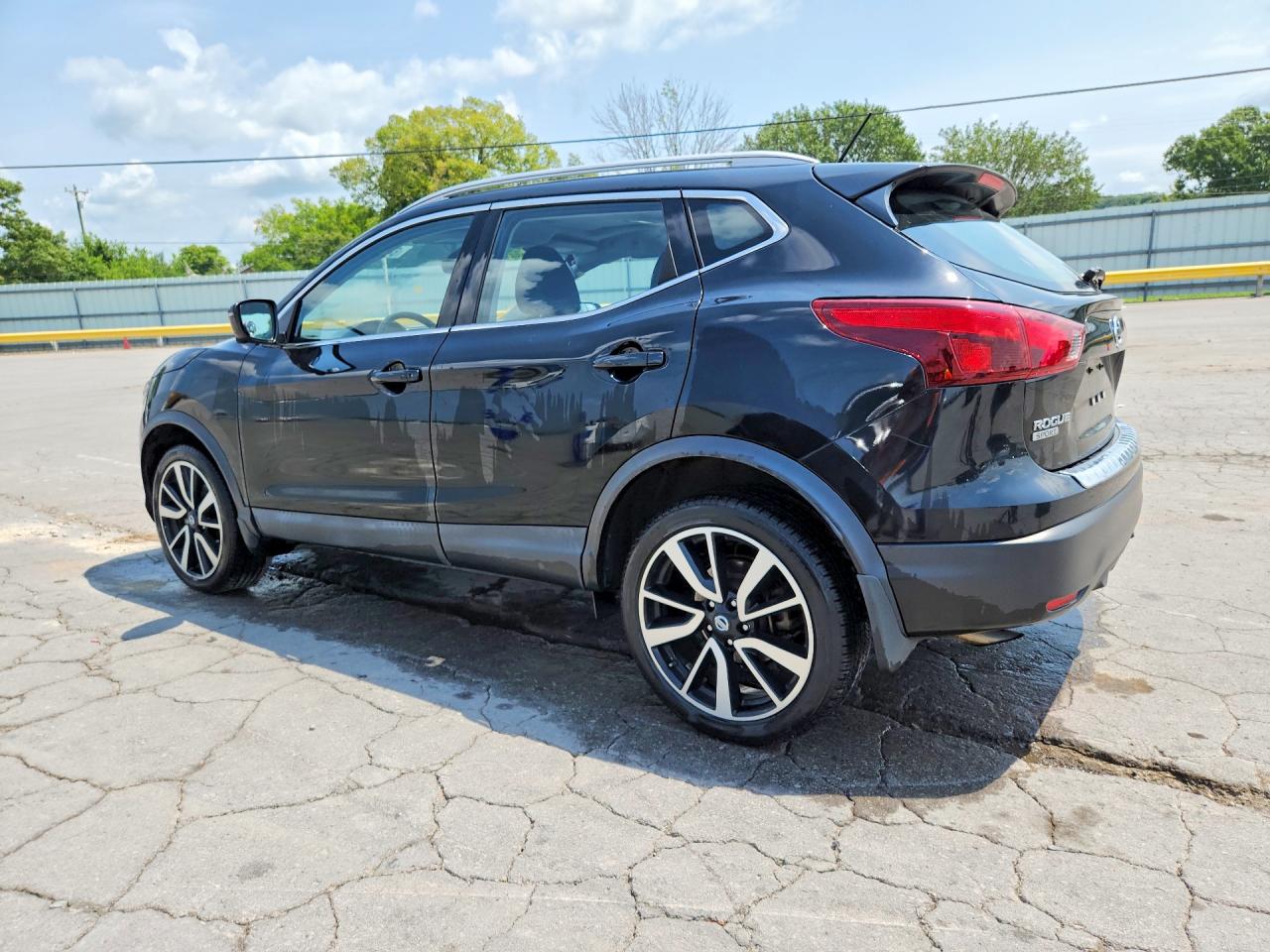 2018 NISSAN ROGUE SPORT S — снимка 2