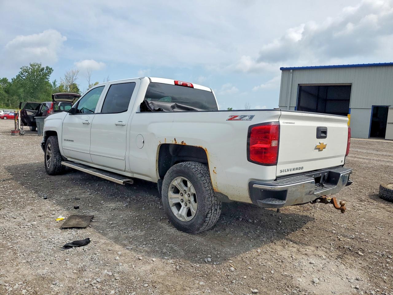 2015 CHEVROLET SILVERADO K1500 LT — снимка 2