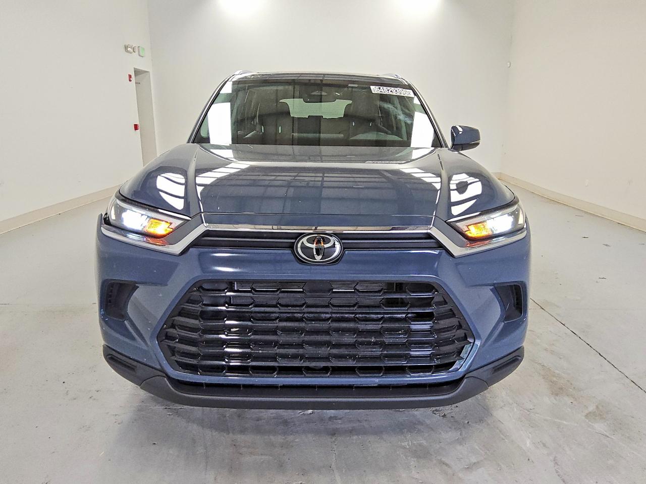 2026 TOYOTA GRAND HIGHLANDER XLE — снимка 5