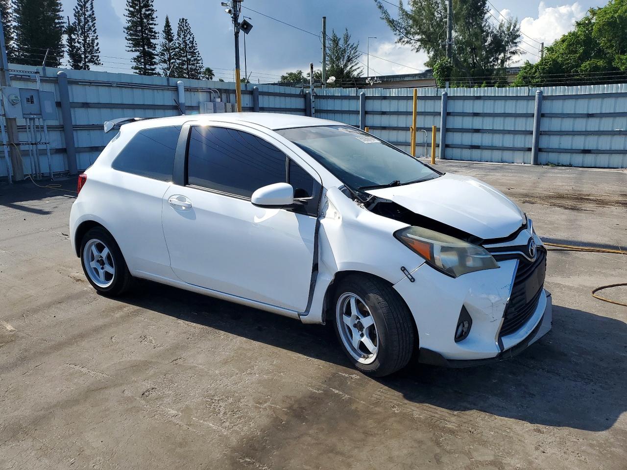 2015 TOYOTA YARIS 3-DOOR LE — снимка 4