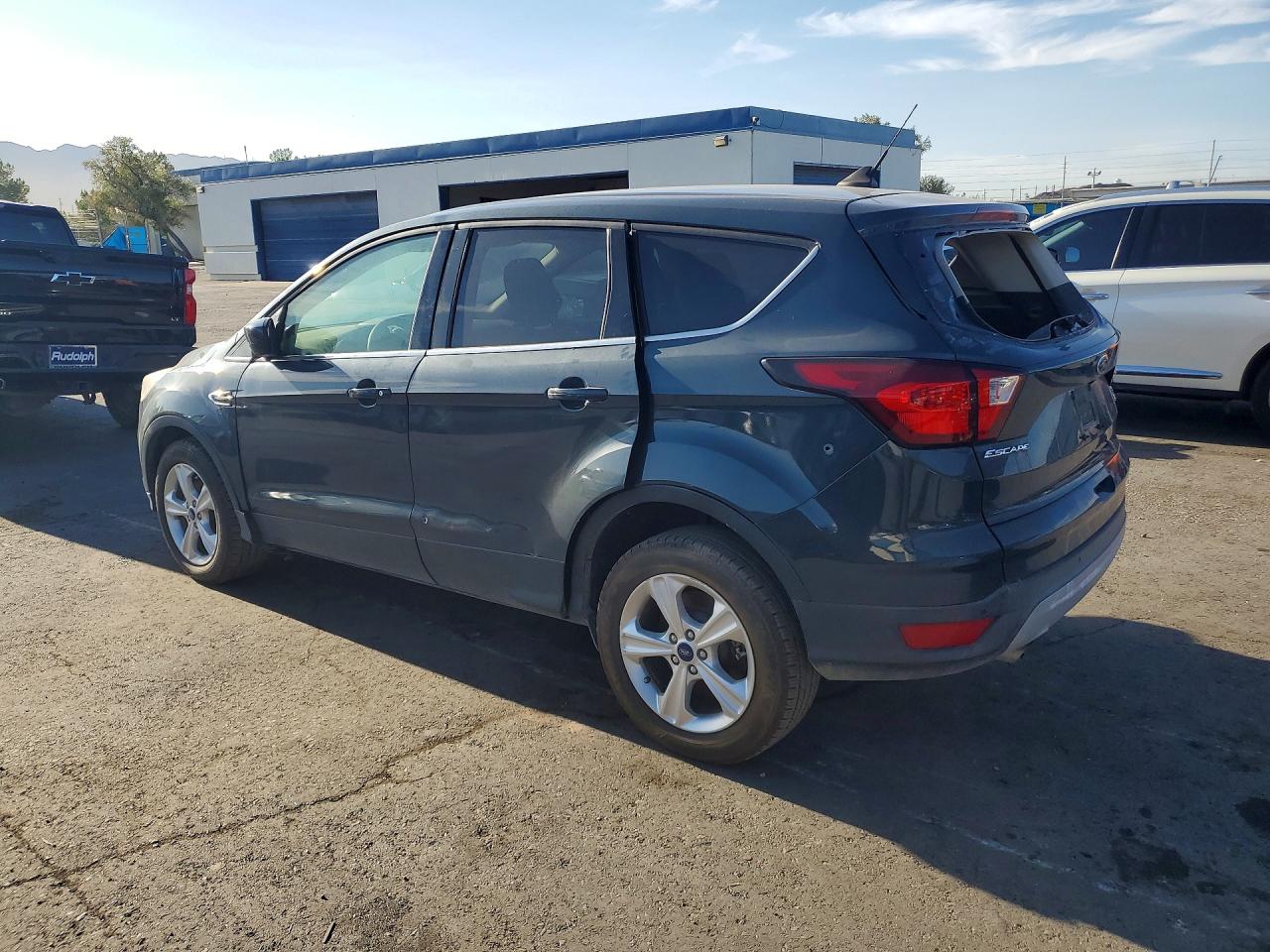 2019 FORD ESCAPE SE — снимка 2