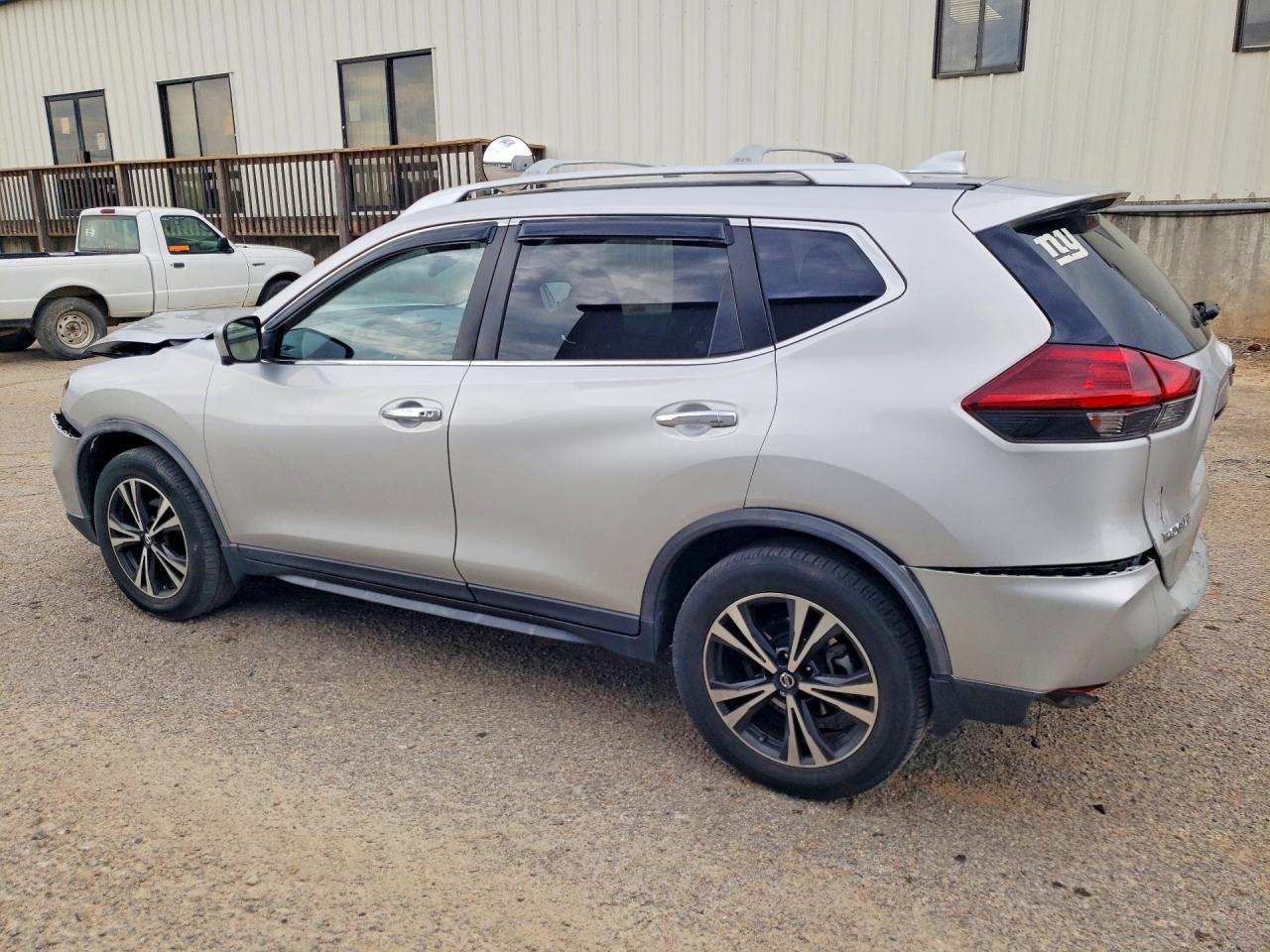 2020 NISSAN ROGUE SV — снимка 2