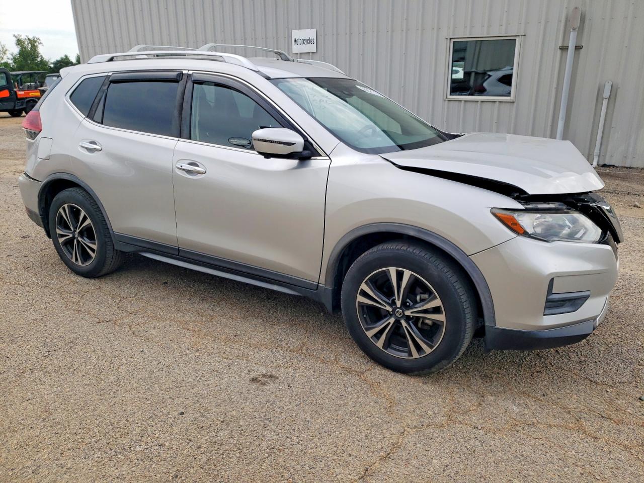 2020 NISSAN ROGUE SV — снимка 4