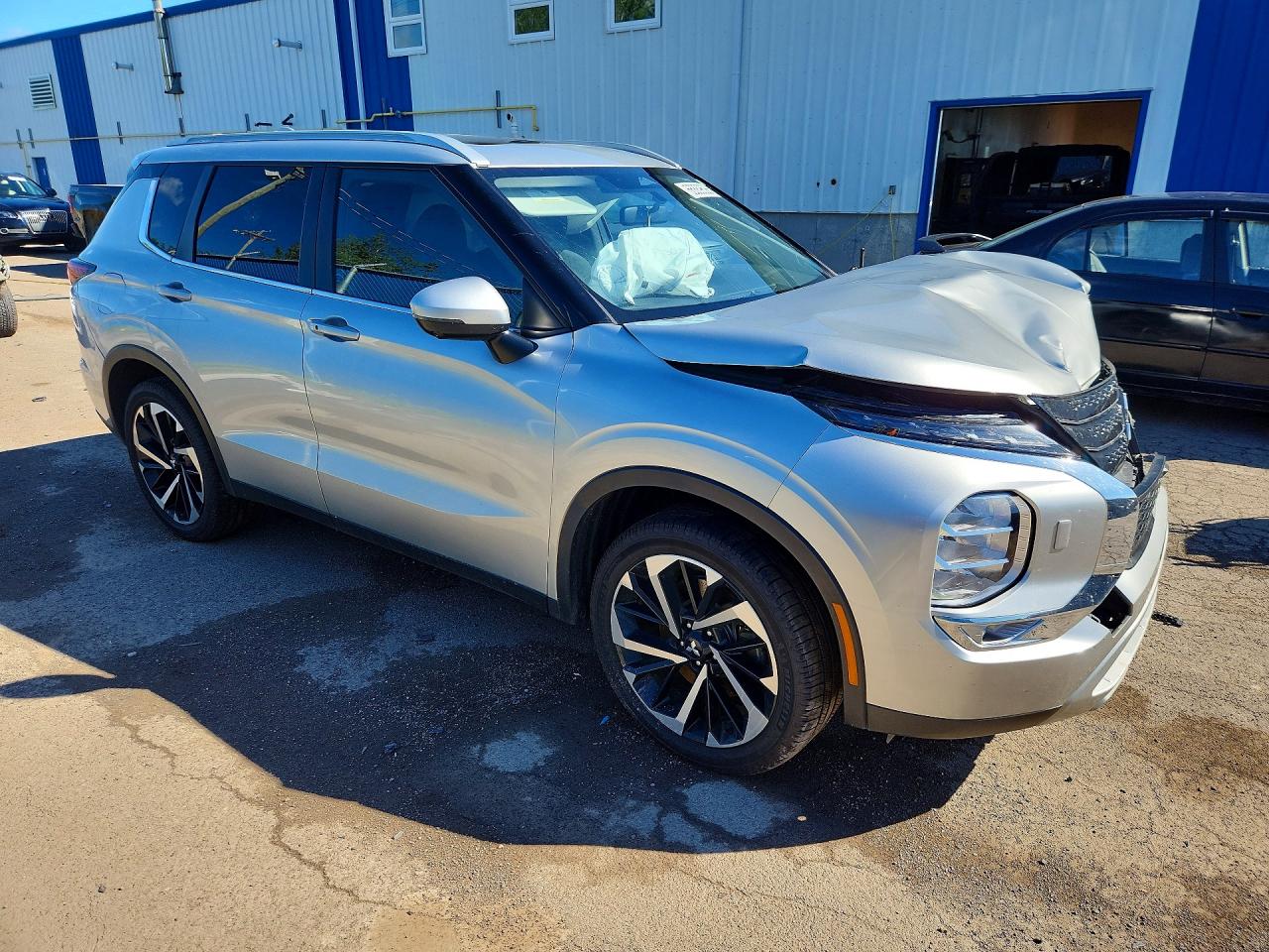 2023 MITSUBISHI OUTLANDER SE — снимка 4