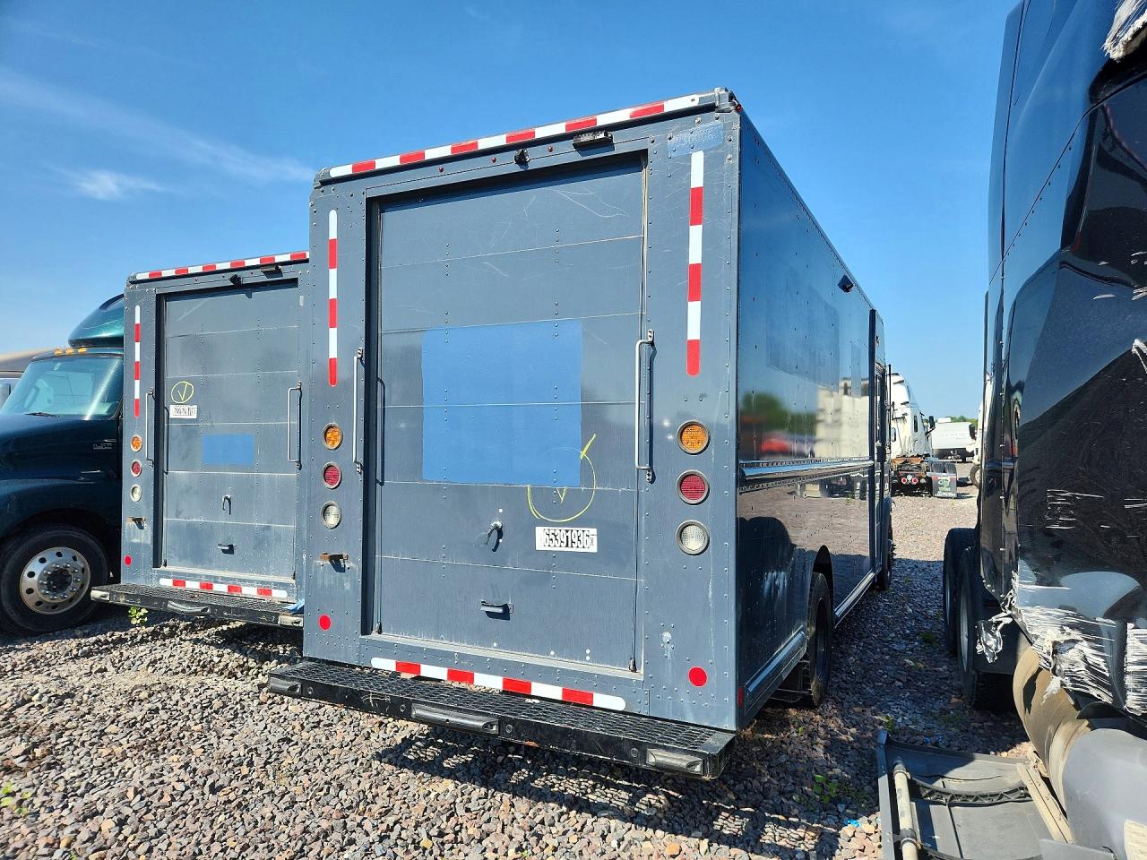 2021 FORD F59 — снимка 3