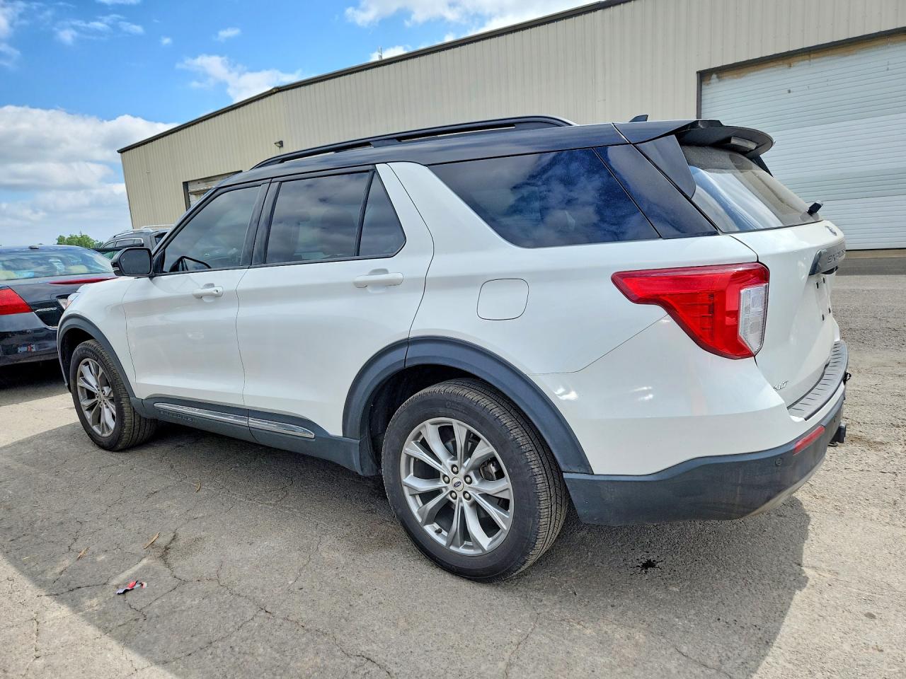 2023 FORD EXPLORER XLT — снимка 2
