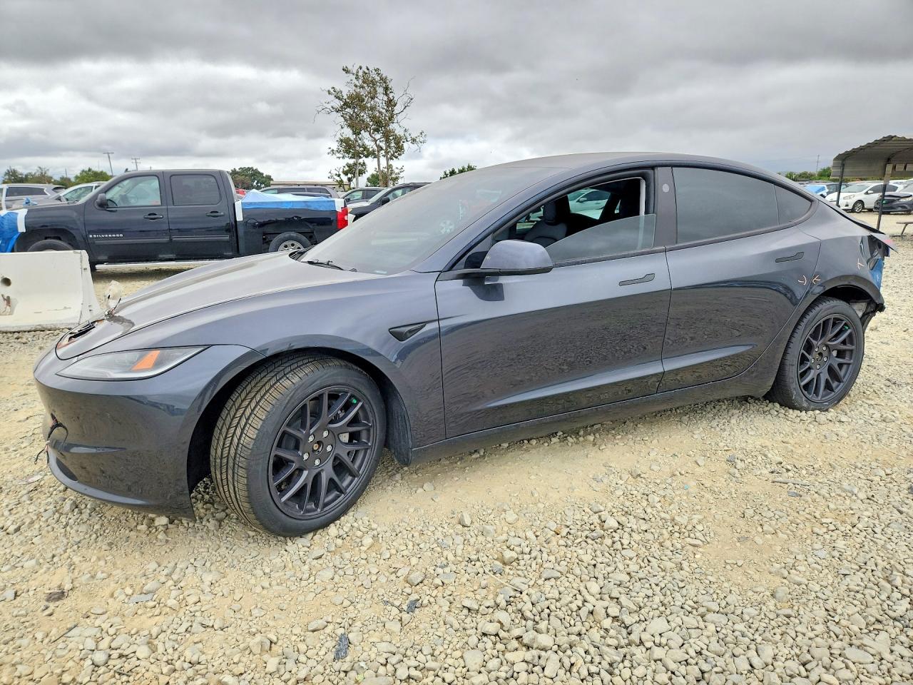 2024 TESLA MODEL 3