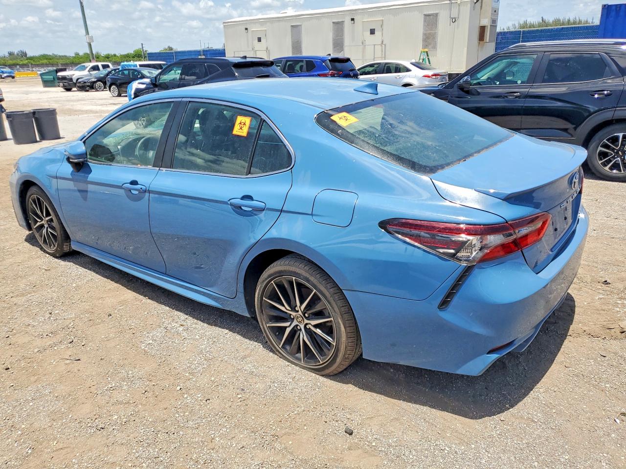 2023 TOYOTA CAMRY SE — снимка 2