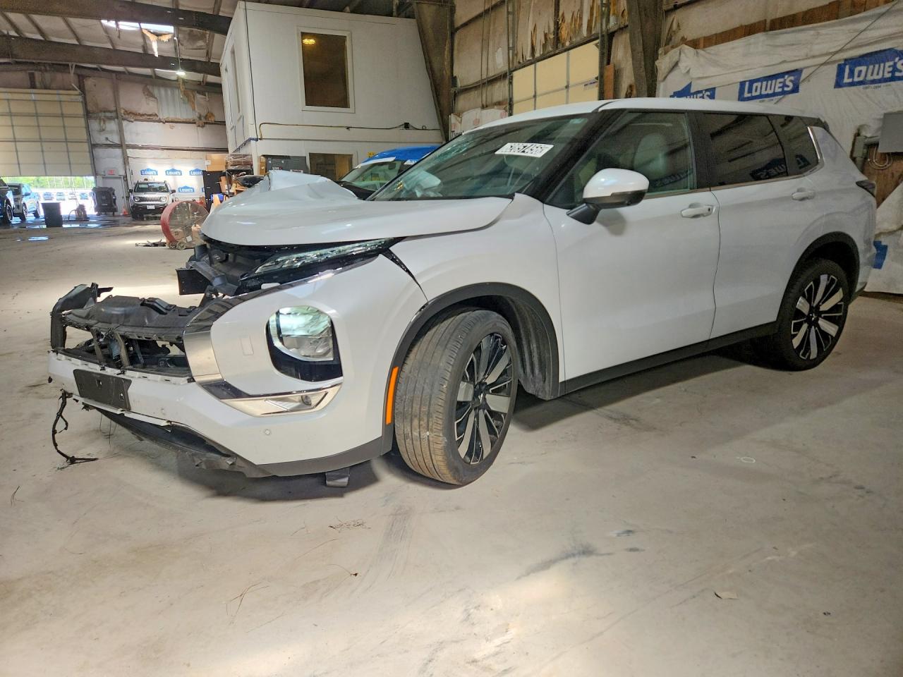 2025 MITSUBISHI OUTLANDER SE