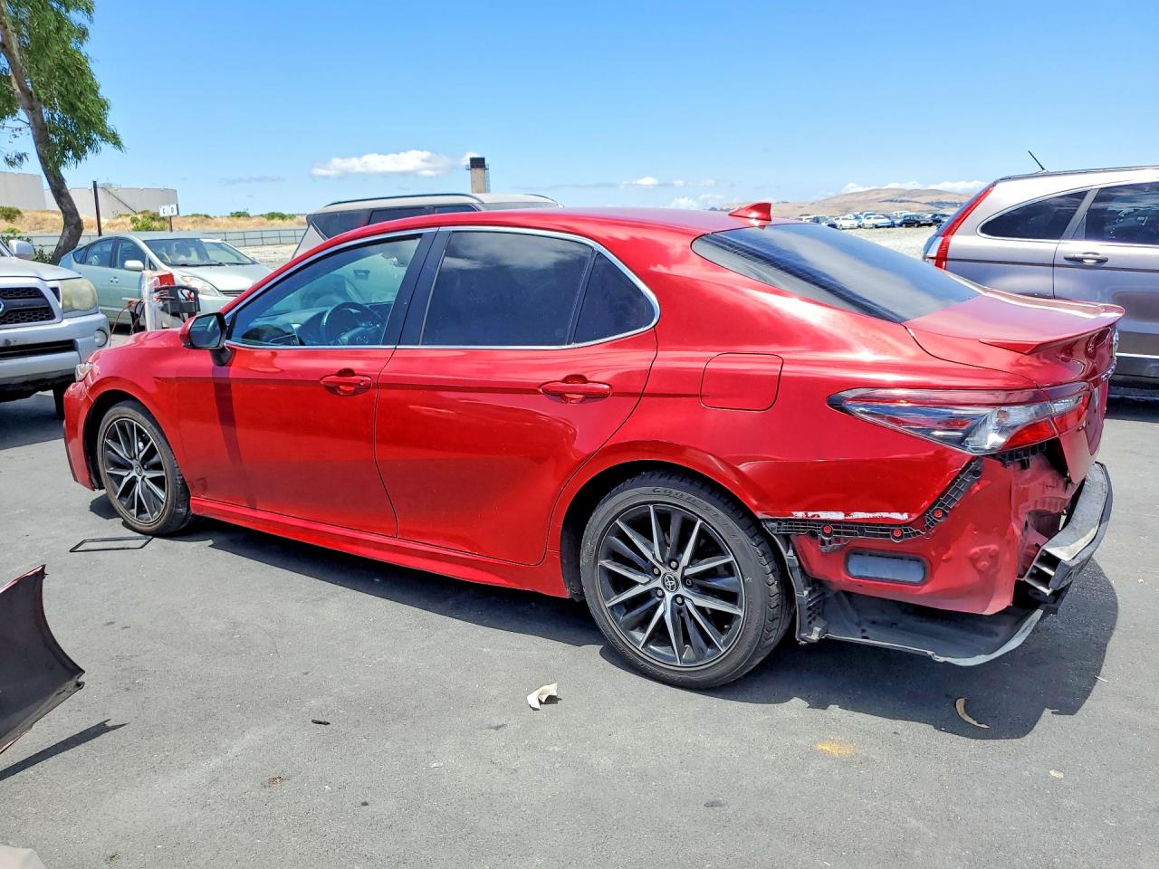 2021 TOYOTA CAMRY SE — снимка 2