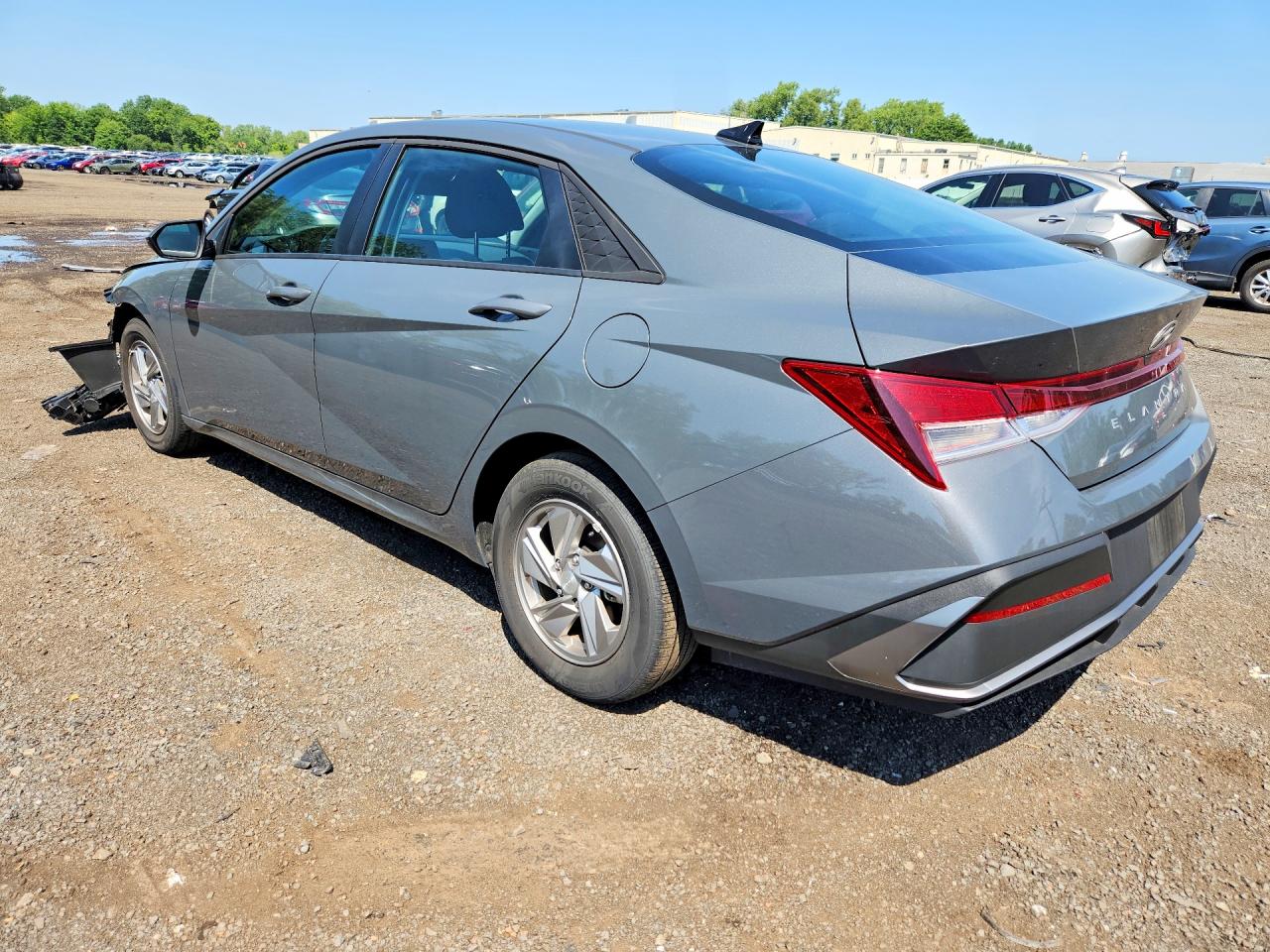 2025 HYUNDAI ELANTRA SE — снимка 2