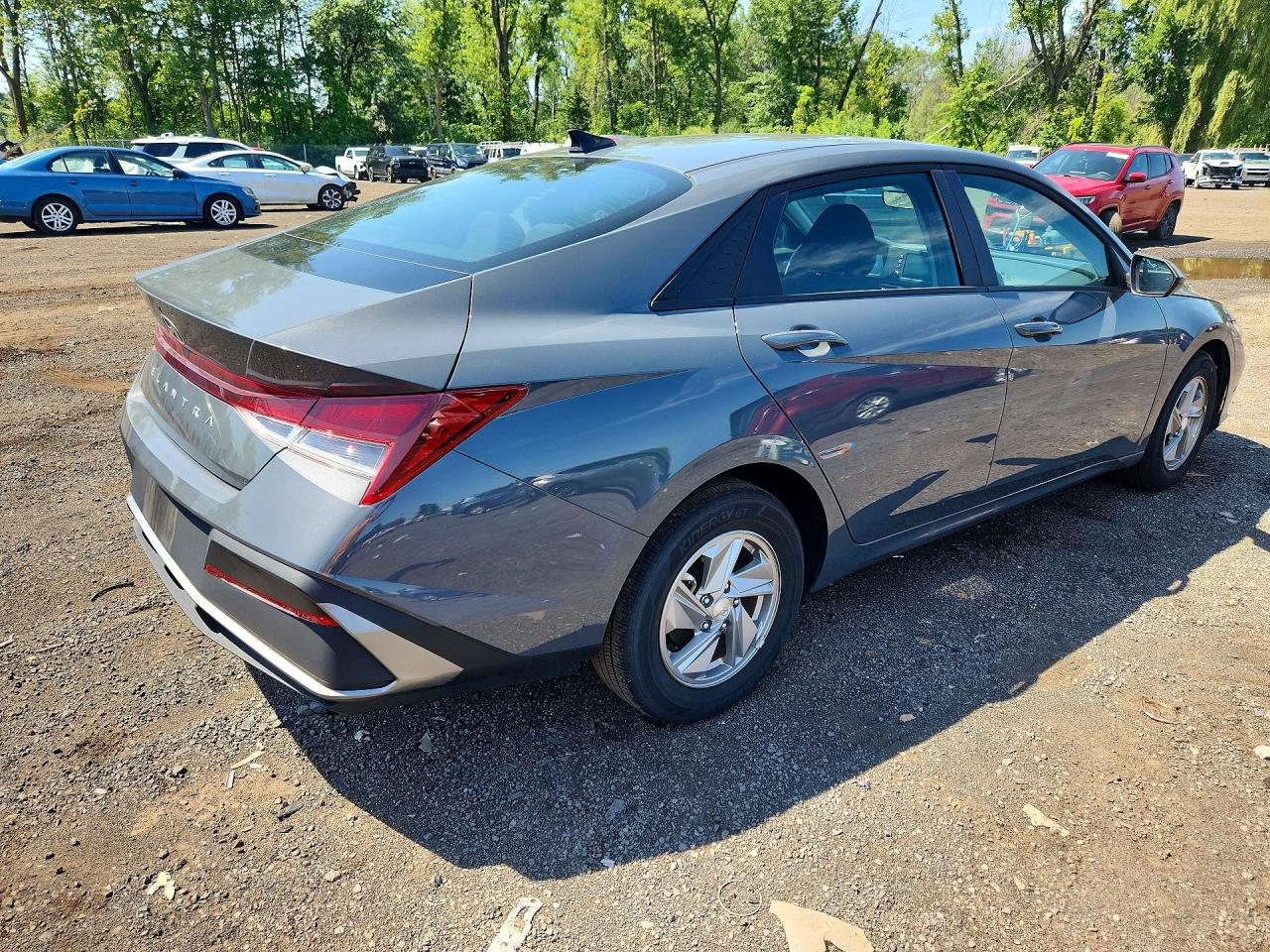 2025 HYUNDAI ELANTRA SE — снимка 3