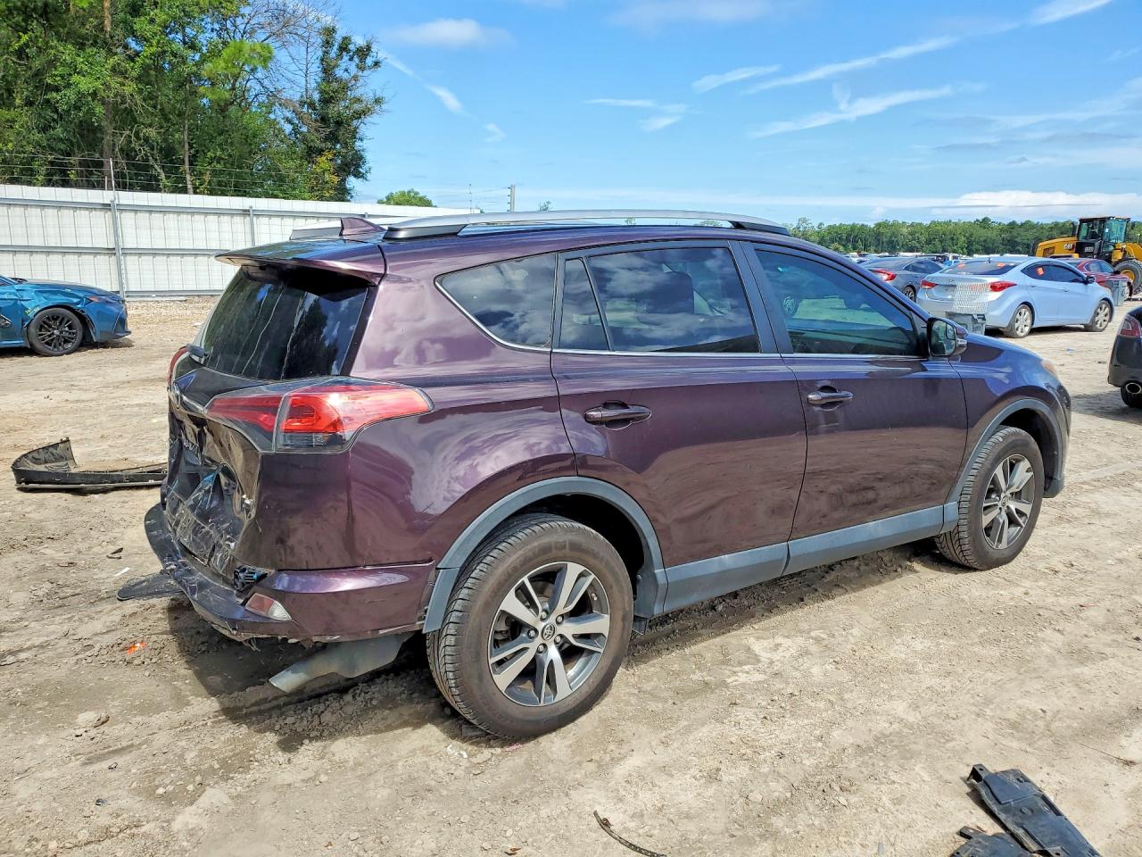 2017 TOYOTA RAV4 XLE — снимка 3