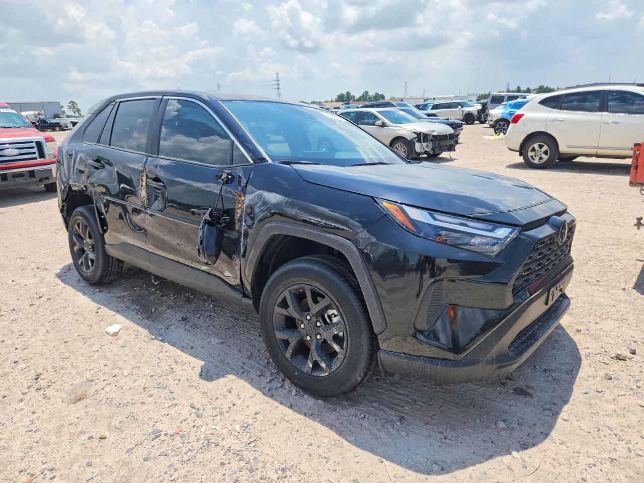 2025 TOYOTA RAV4 LE — снимка 4