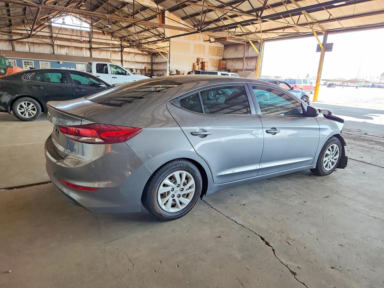 2018 HYUNDAI ELANTRA SE — снимка 3