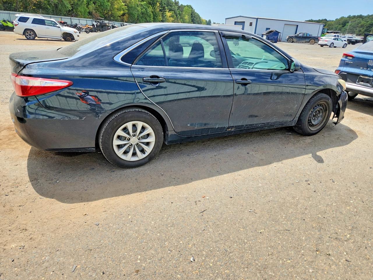 2016 TOYOTA CAMRY LE — снимка 3