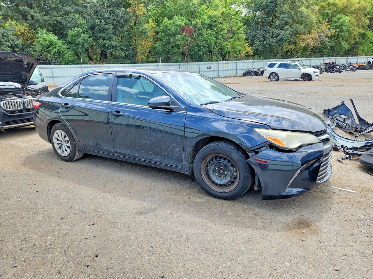 2016 TOYOTA CAMRY LE — снимка 4