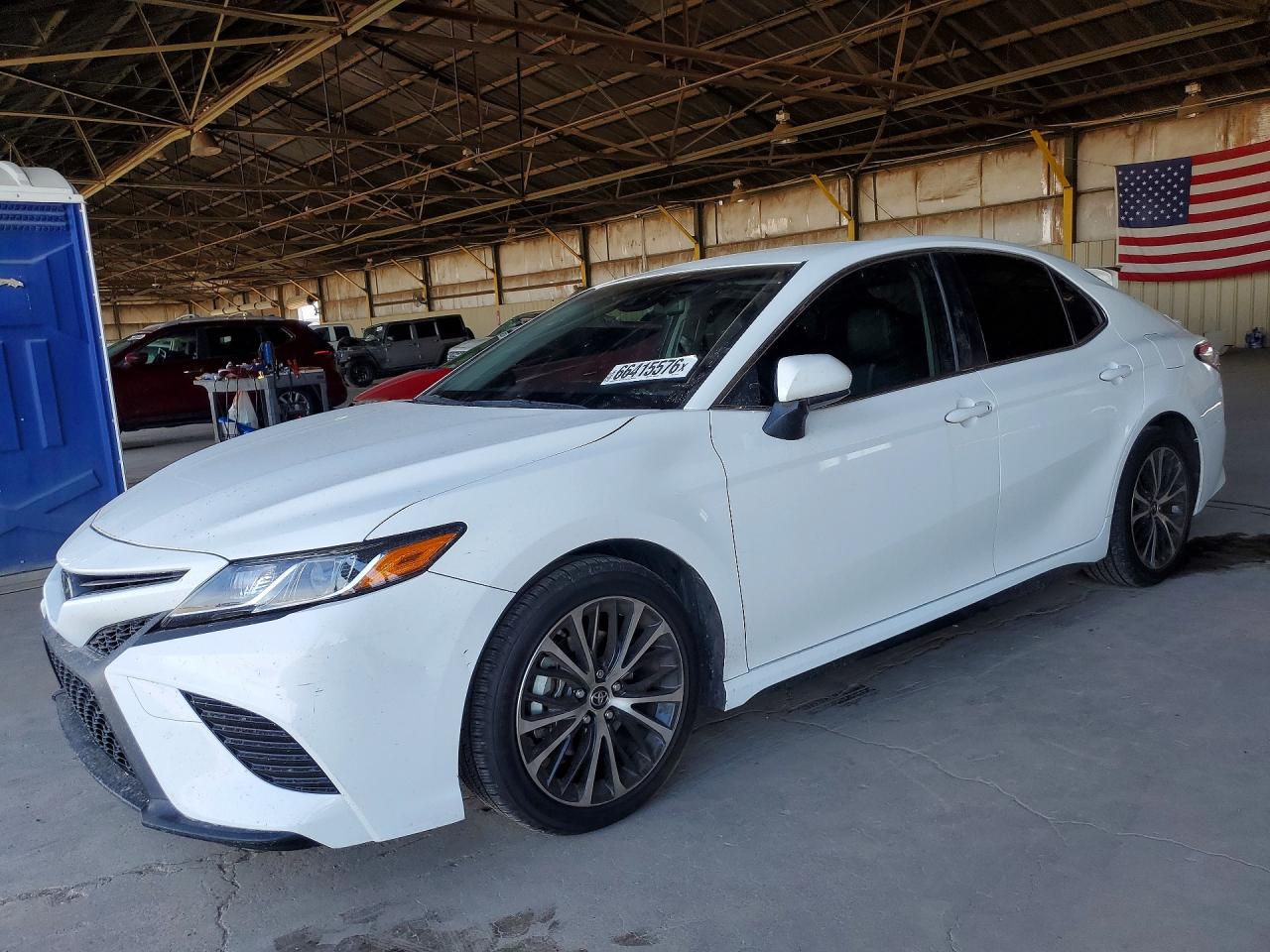 2018 TOYOTA CAMRY SE
