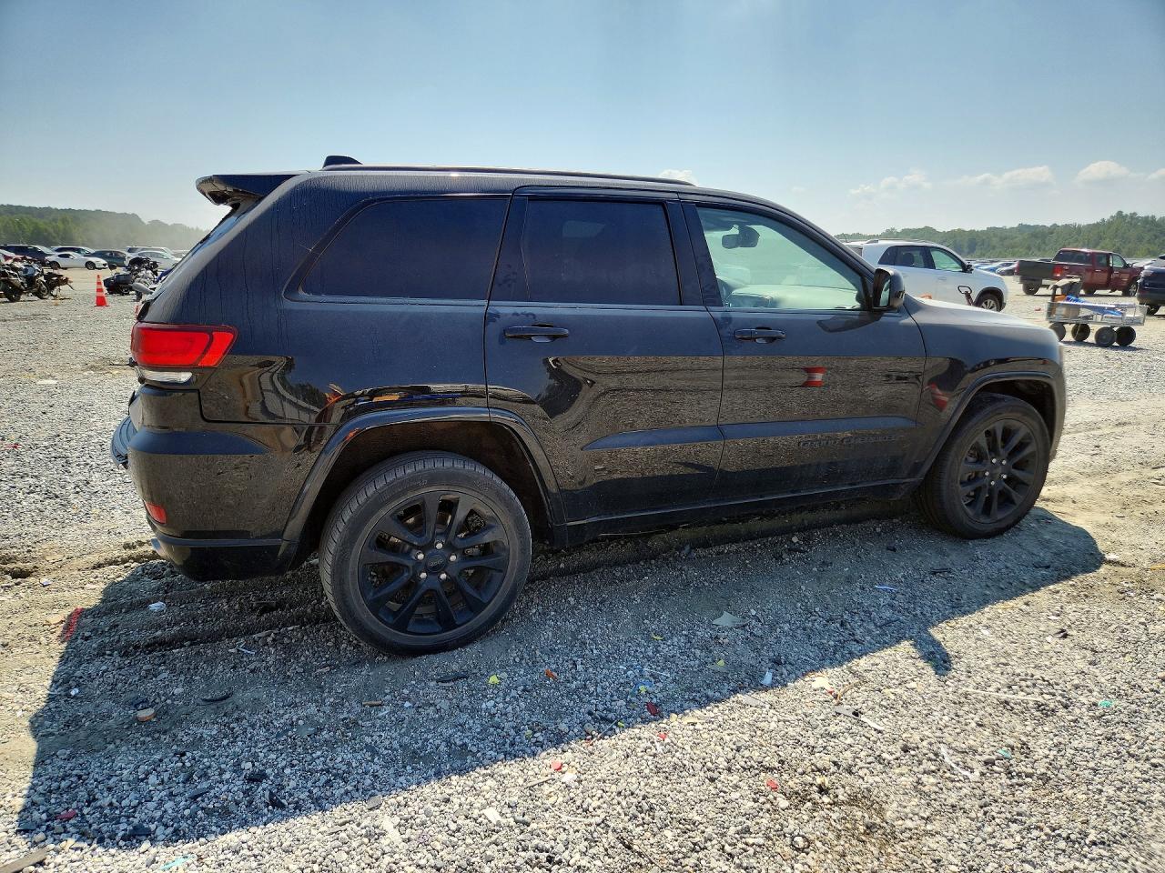 2019 JEEP GRAND CHEROKEE LAREDO — снимка 3