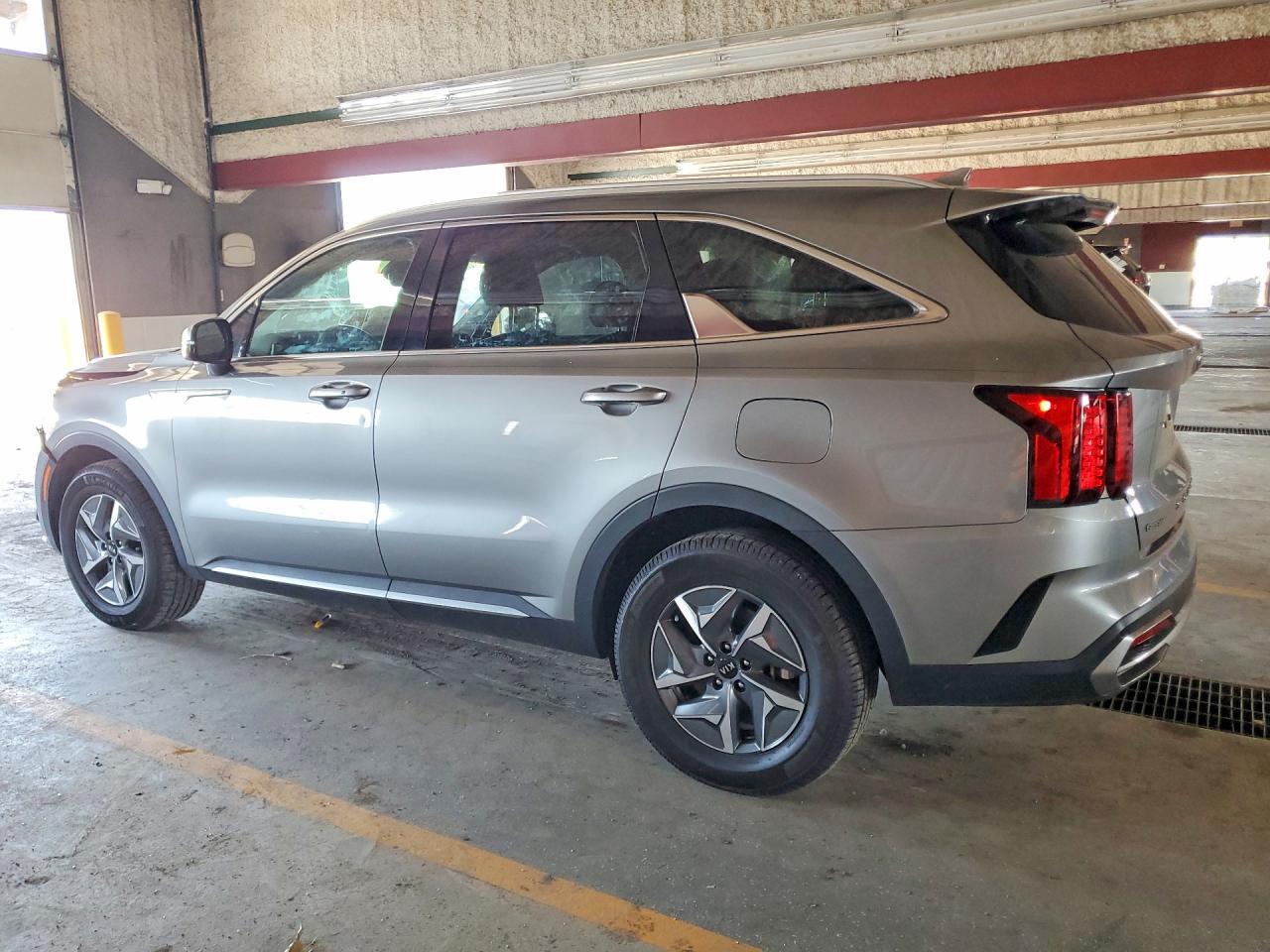 2021 KIA SORENTO S — снимка 2