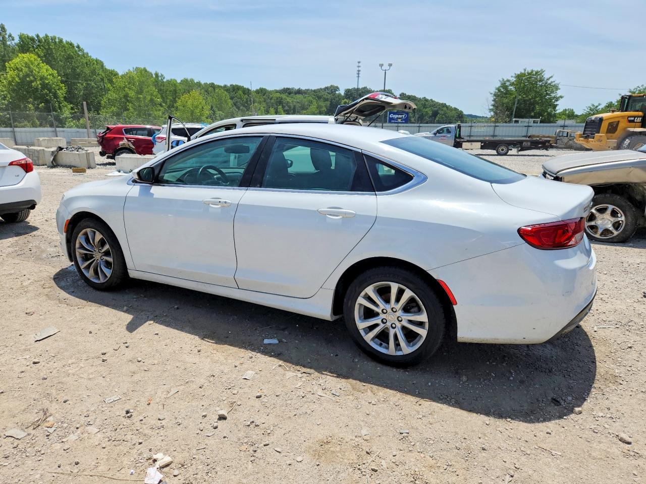 2016 CHRYSLER 200 LIMITED — снимка 2