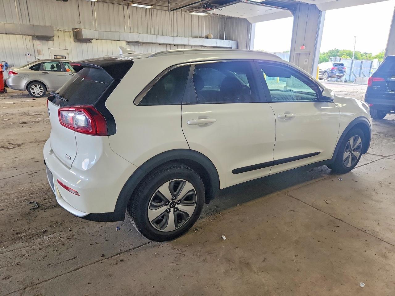2018 KIA NIRO LX — снимка 3