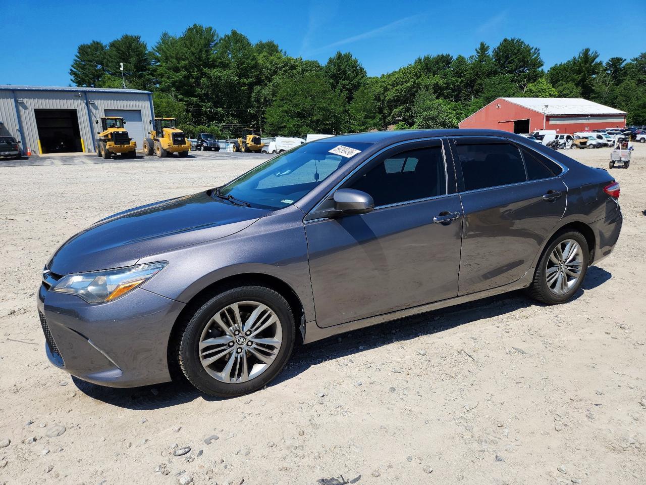 2017 TOYOTA CAMRY SE