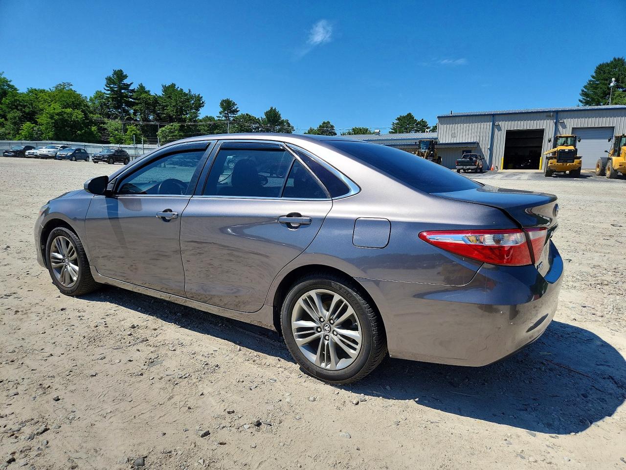 2017 TOYOTA CAMRY SE — снимка 2