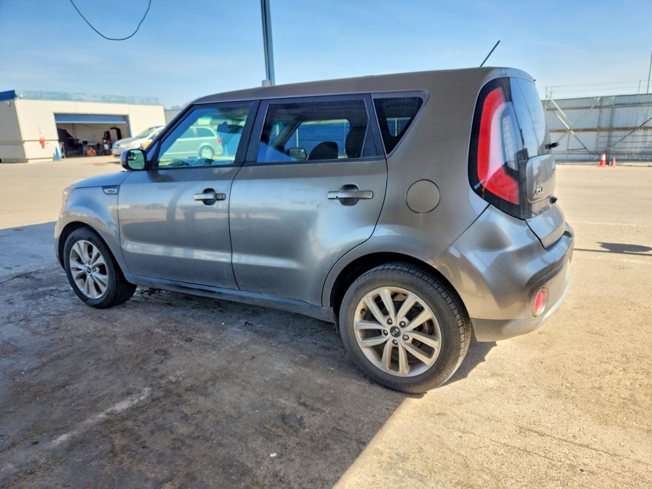 2017 KIA SOUL + — снимка 2