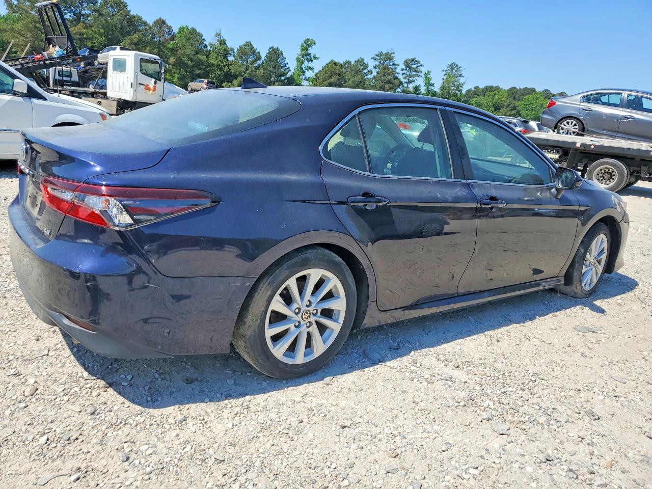2021 TOYOTA CAMRY LE — снимка 3