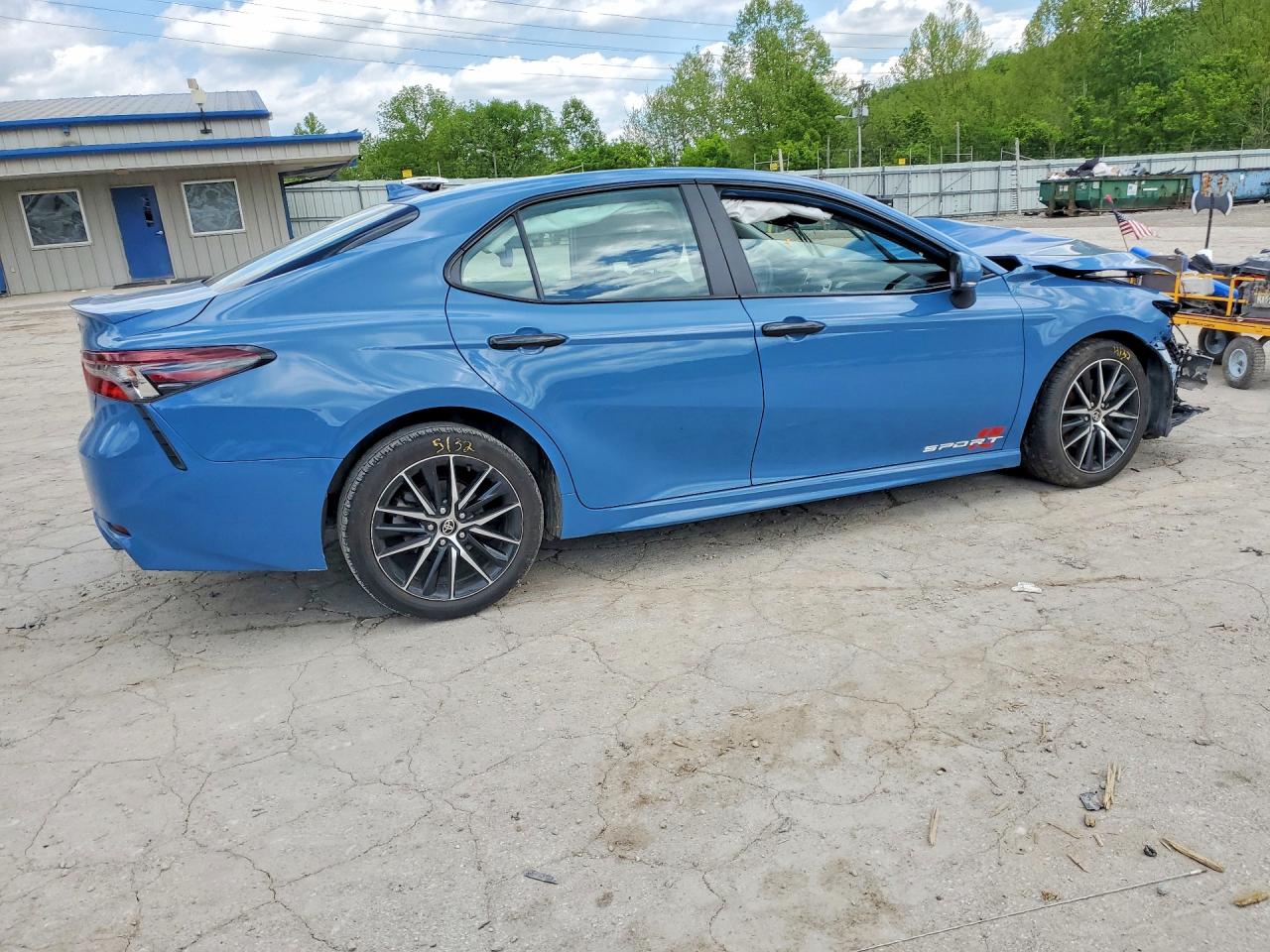 2024 TOYOTA CAMRY SE — снимка 3