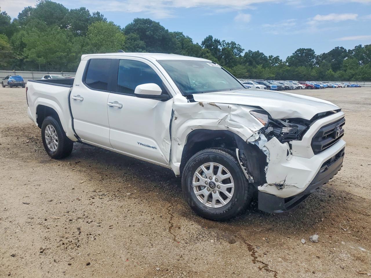 2026 TOYOTA TACOMA SR5 — снимка 4