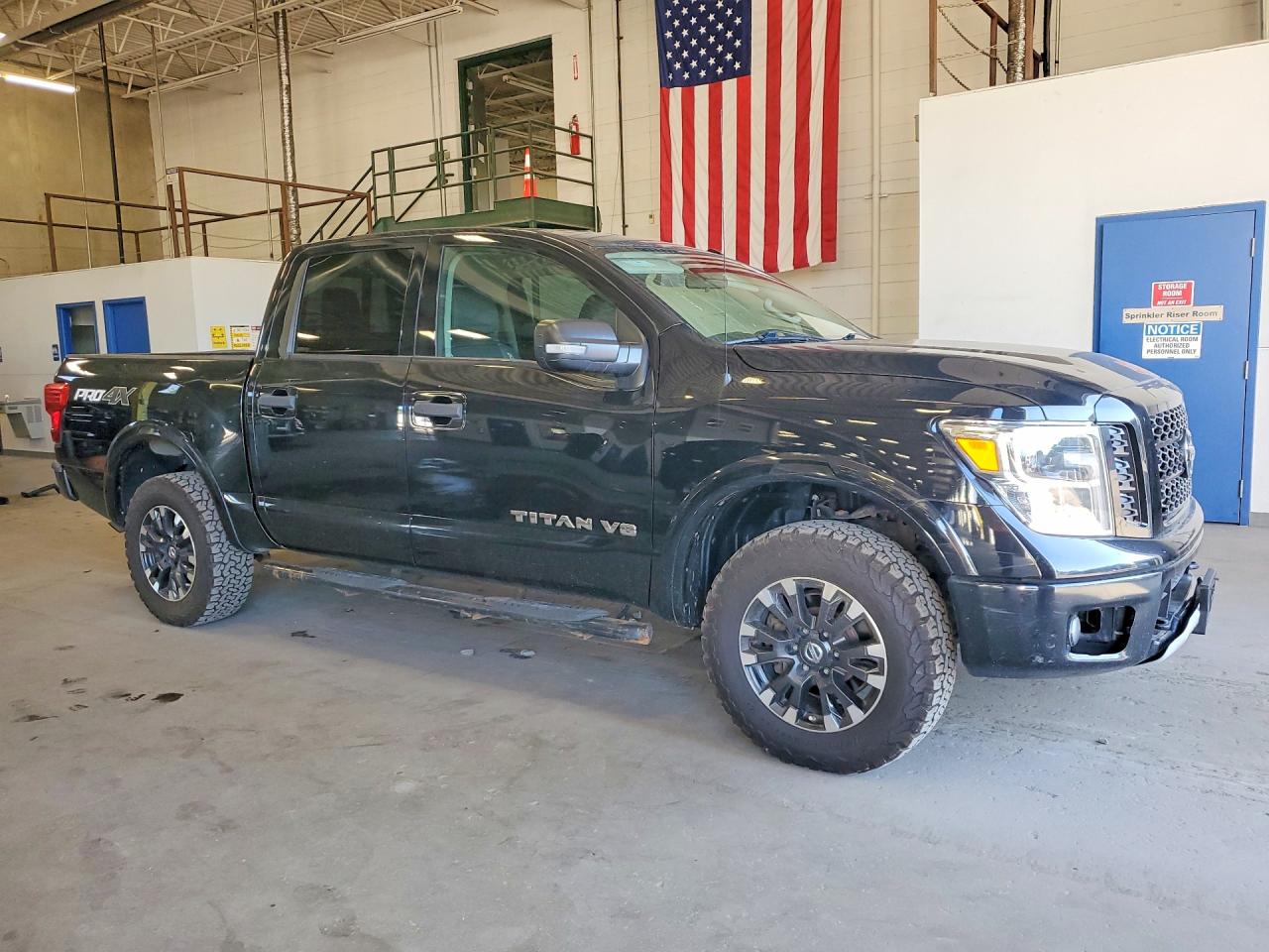 2019 NISSAN TITAN PRO-4X — снимка 4