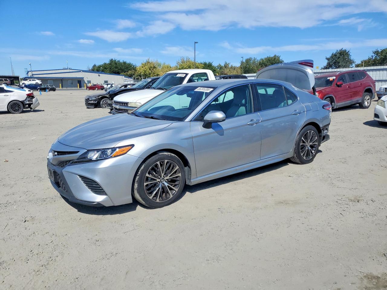 2018 TOYOTA CAMRY SE