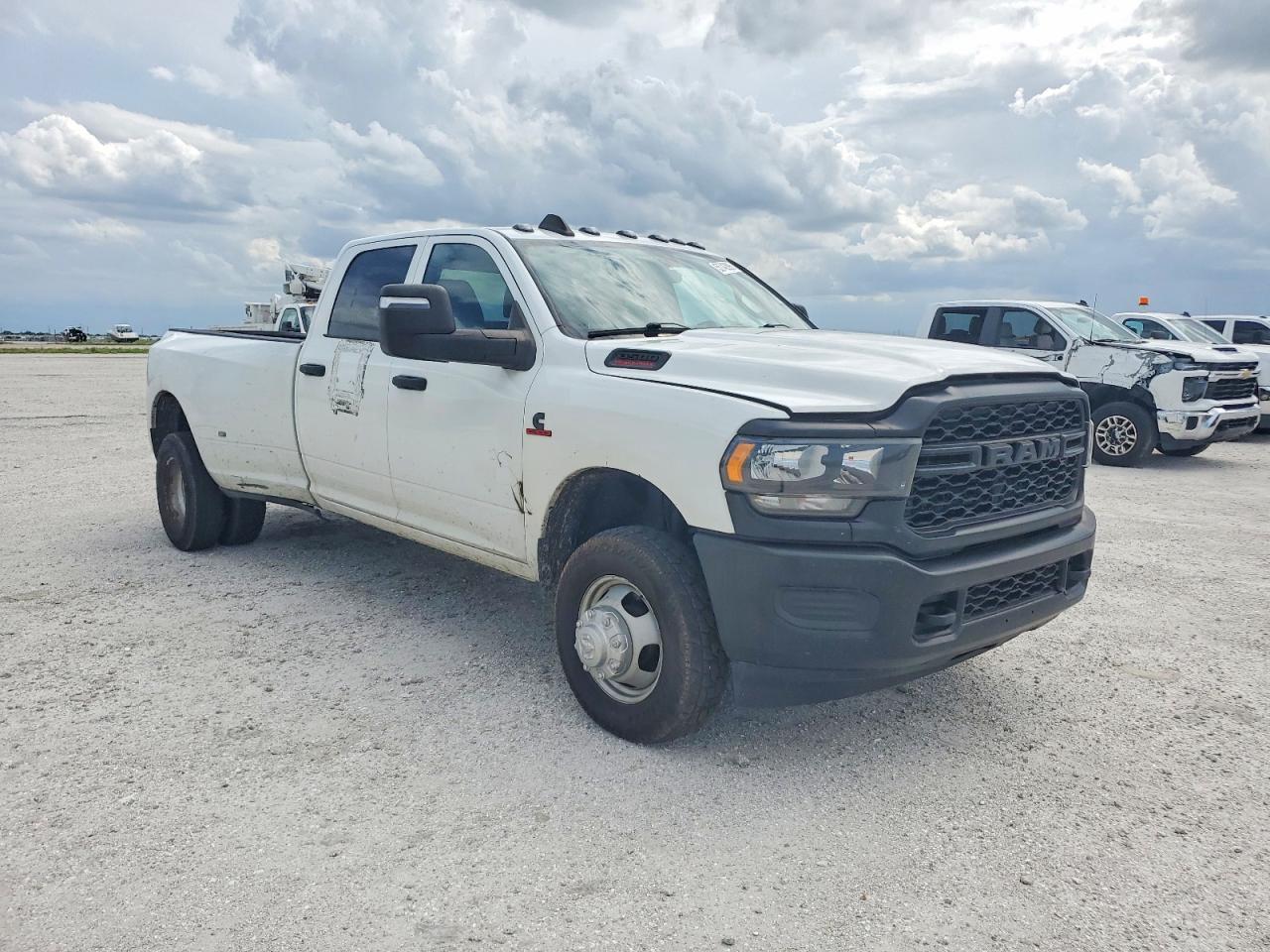 2023 RAM 3500 TRADESMAN