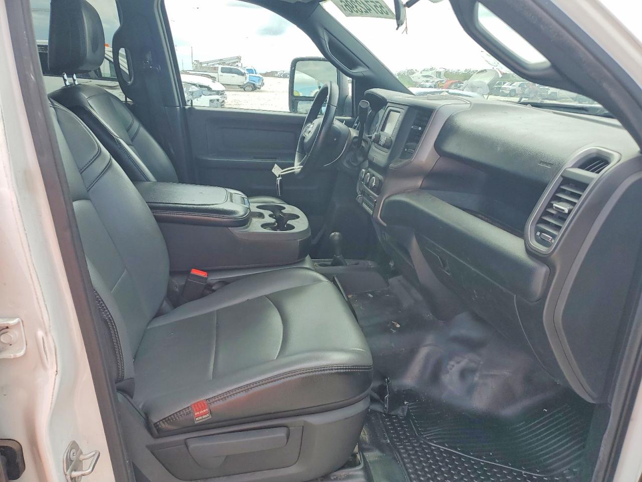 2023 RAM 3500 TRADESMAN — снимка 5