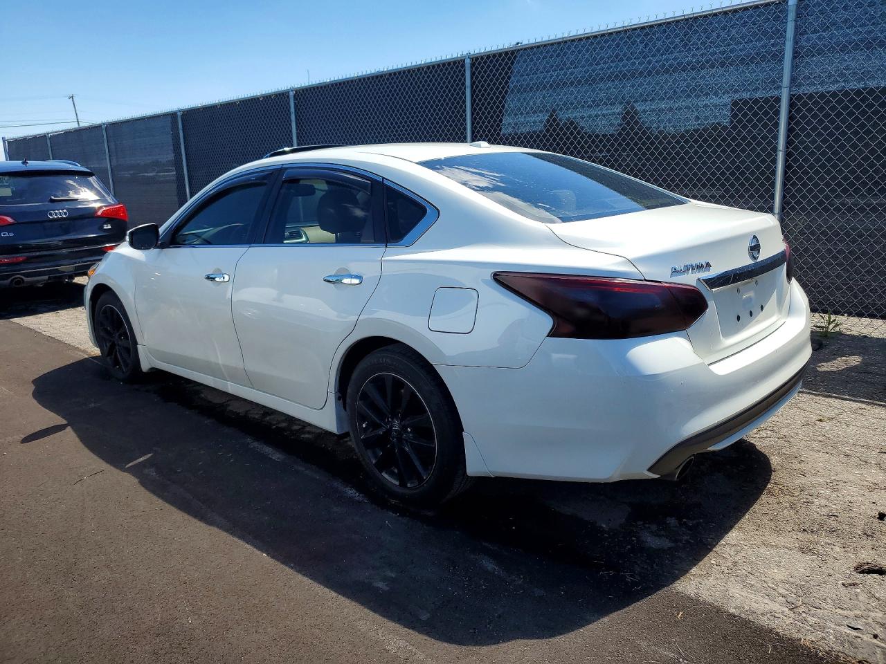 2017 NISSAN ALTIMA 2.5 SV — снимка 2