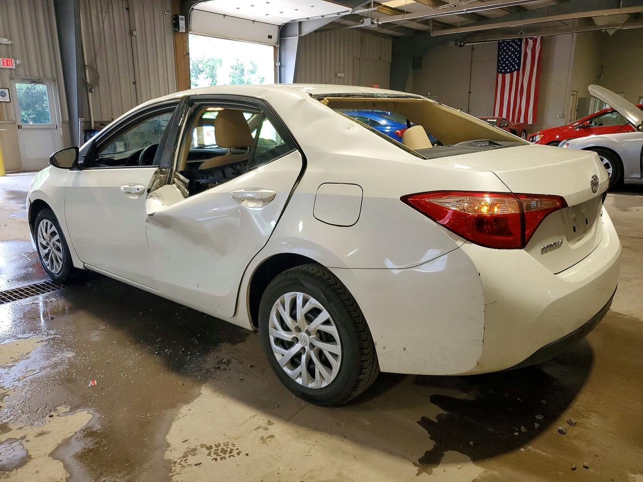 2018 TOYOTA COROLLA LE — снимка 2