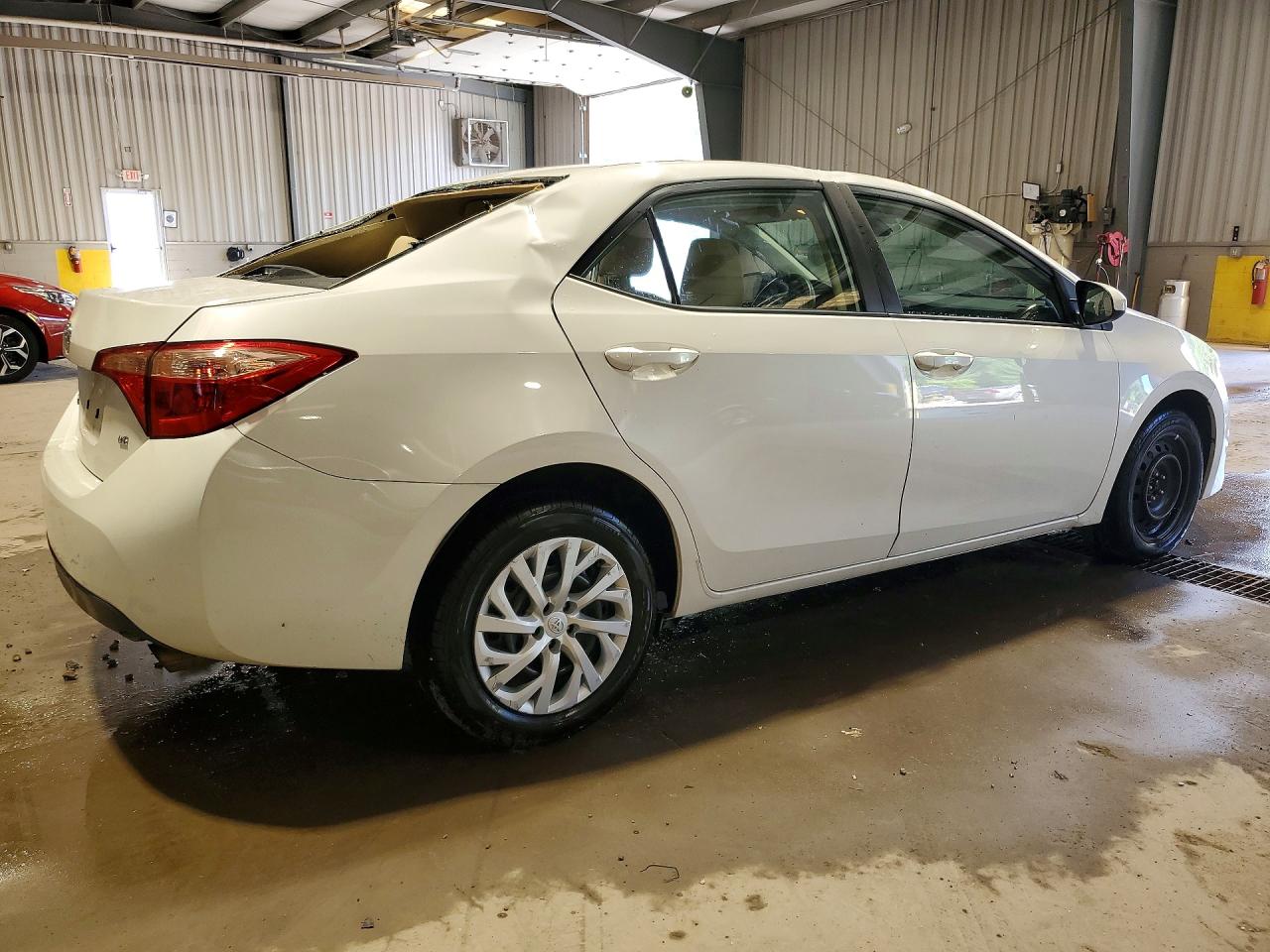 2018 TOYOTA COROLLA LE — снимка 3