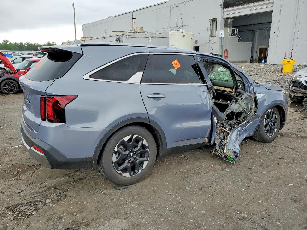 2024 KIA SORENTO S — снимка 3