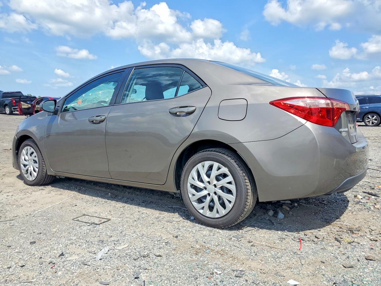 2017 TOYOTA COROLLA LE — снимка 2