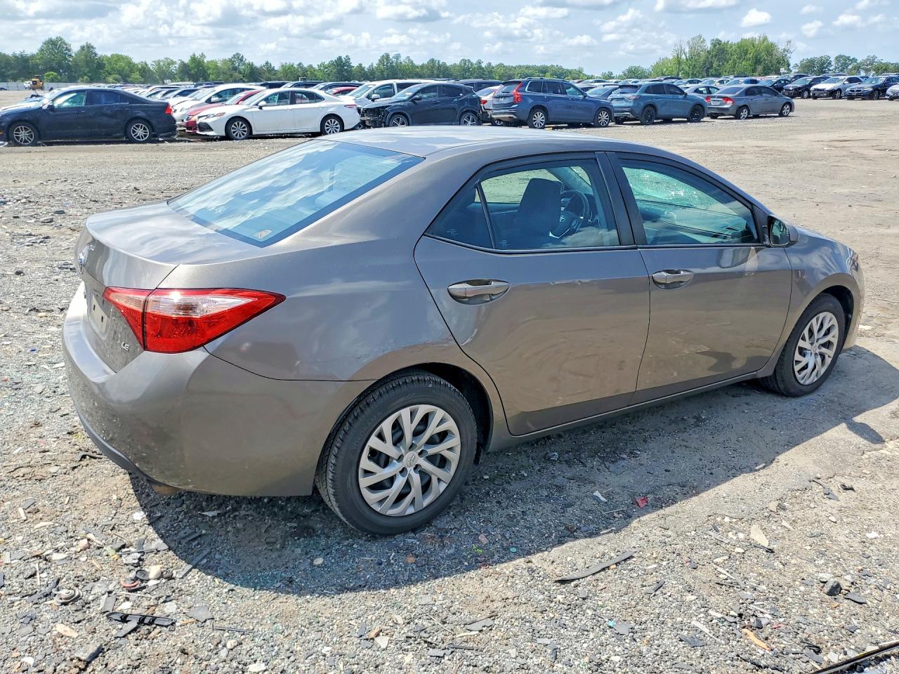 2017 TOYOTA COROLLA LE — снимка 3