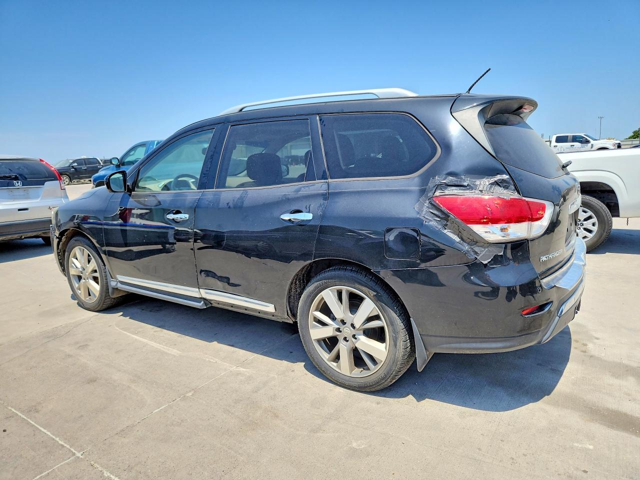 2015 NISSAN PATHFINDER S — снимка 2