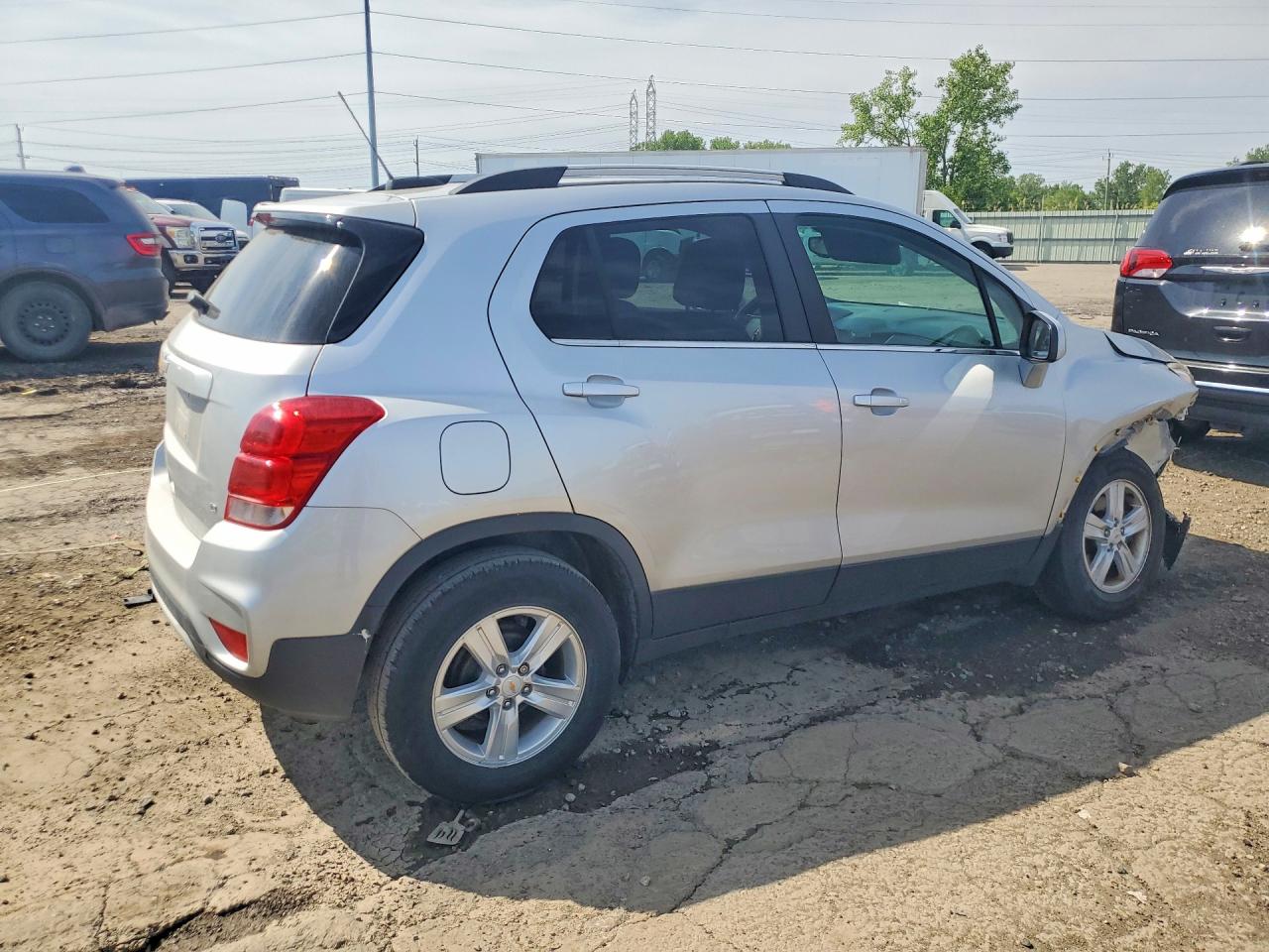 2017 CHEVROLET TRAX 1LT — снимка 3