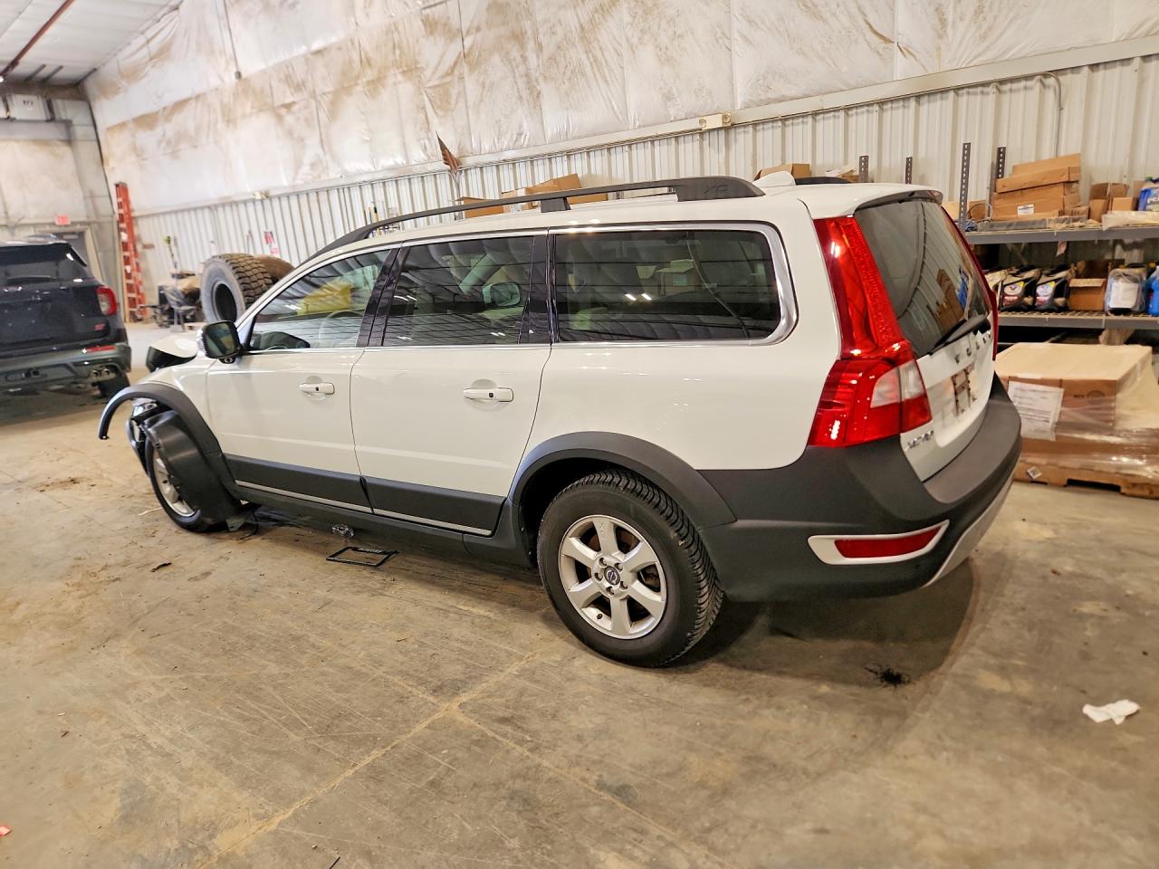 2013 VOLVO XC70 3.2 — снимка 2