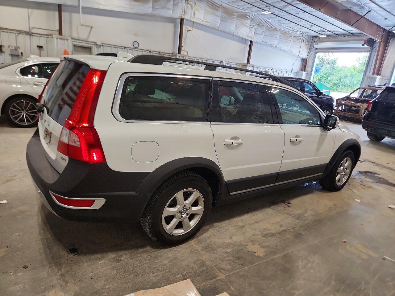 2013 VOLVO XC70 3.2 — снимка 3